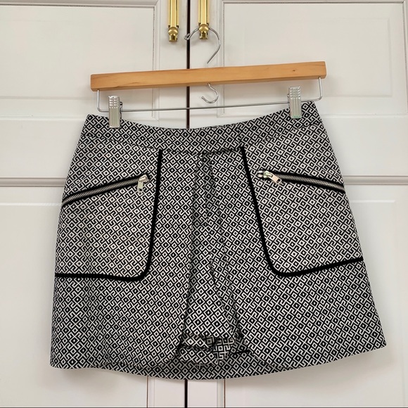 Intermix Black & White Patterned Skort - Picture 2 of 11